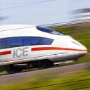 ICE der Deutschen Bahn während der Fahrt aufgenommen, Archivbild: 04.05.2018