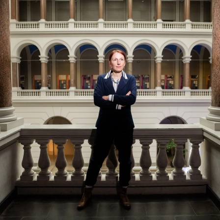 Geraldine Rauch, Präsidentin der TU-Berlin, im Hauptgebäude der Technischen Universität Berlin im Lichthof (Bild: picture alliance/dpa/Christoph Soeder)