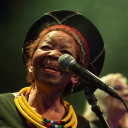 Singen gegen Apartheid - Miriam Makeba