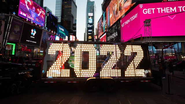 Leuchtinstallation der Ziffern 2022 am Times Square