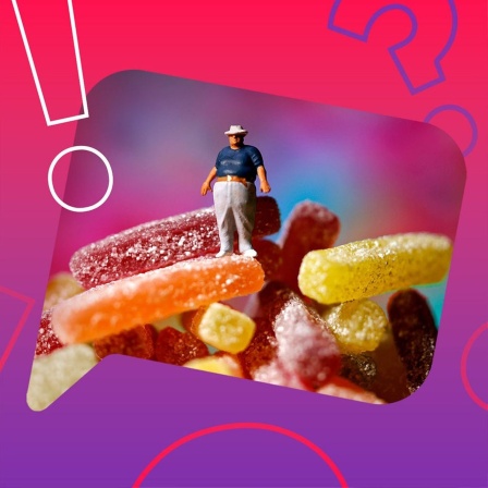 Illustration - Ein übergewichtiger Mann steht auf einem Berg Süßigkeiten.