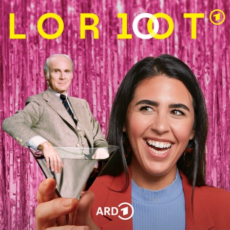 Collage: Ariana Barborie sitzt lachend vor einem Vorhang aus Lametta und hält ein Sektglas in der Hand, in dem Loriot sitzt.