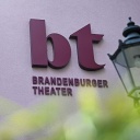 Das Logo des seit über 200 Jahre bestehenden Brandenburger Theaters in Brandenburg an der Havel_foto: dpa/Jonathan Penschek