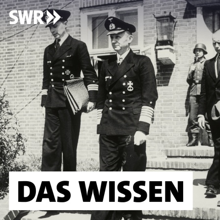 Großadmiral Karl Dönitz (1891 - 1980) mit Mitgliedern der Geschäftsführenden Reichsregierung im Mai 1945 in Flensburg: In der Marineschule Mürwik bei Flensburg agierte noch fast drei Wochen nach Hitlers Selbstmord am 30. April 1945 und der Kapitulation der Wehrmacht am 8. Mai 1945 eine Reichsregierung unter Großadmiral Karl Dönitz, den Hitler zu seinem Nachfolger ernannt hatte.