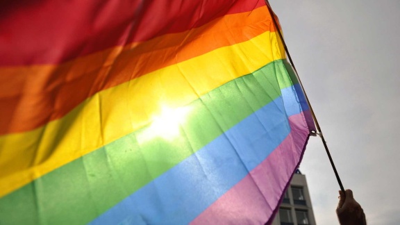 Morgenmagazin - Papst Erlaubt Segnung Homosexueller Paare