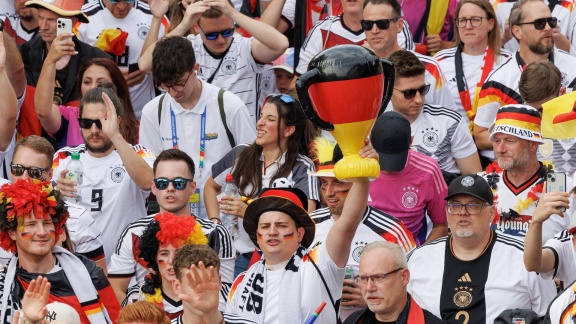 Sportschau Uefa Euro 2024 - Deutsche Fans Machen Stimmung In Dortmund