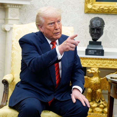 Donald Trump beim Gespräch mit Nato-Generalsekretär Mark Rutte im Oval Office.