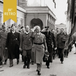Karl Schuschnigg am 9. März 1938 in Innsbruck | Bild: picture-alliance / brandstaetter images/Austrian Archives | Anonym