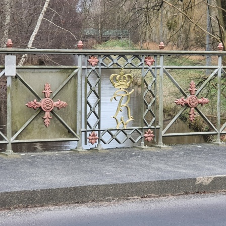 Das Brückengeländer aus Schloss Sanssouci in Taterberg.