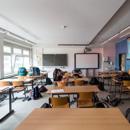 Ein leeres Klassenzimmer
