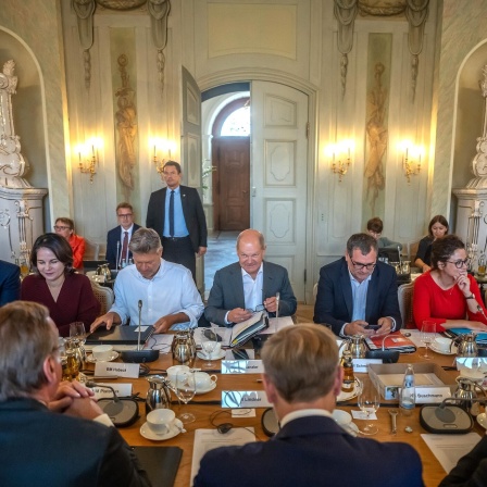 Sitzung des Bundeskabinetts bei der Klausur im Schloss Meseberg