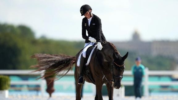 Sportschau Paralympics 2024 - Para-reiten: Die Prüfung Von Regine Mispelkamp Bei Der Dressur