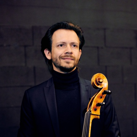 Cellist Mathias Johansen