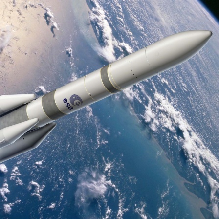 Das undatierte Handout der esa zeigt eine Computeranimation einer Ariane 6 Rakete. 