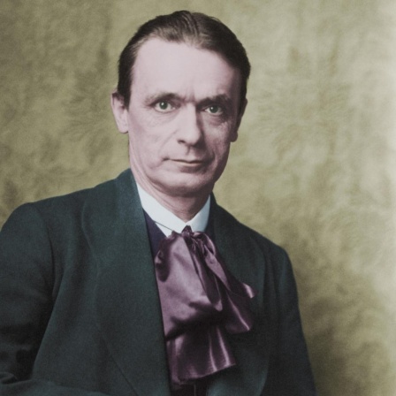 Porträtaufnahme von Rudolf Steiner (1916)