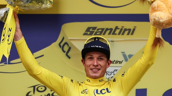 Sportschau Tour De France - 1. Etappe - Die Siegerehrung