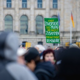 Demo "Aufstand der Anständigen: Wir sind die Brandmauer", Berlin 02.02.2025; © imago-images.de/Achille Abboud