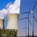 Collage: Kraftwerks-Schornsteine  und Windkraftanlagen (Montage)