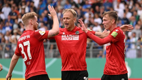 Sportschau - Nach Schwacher Erster Hälfte: Hannover Besiegt Schott Mainz