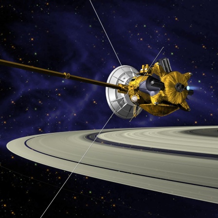 Die Raumsonde Cassini 2004 bei der Ankunft am Saturn (Illustration)