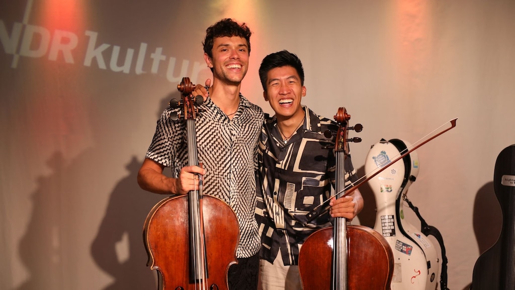 NDR Kultur EXTRA Globale Grooves mit den CelloFellos  hier  