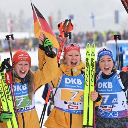 Die deutschen Biathletinnen Vanessa Voigt (v.l.n.r.), Julia Tannheimer, Selina Grotian und Franziska Preuß