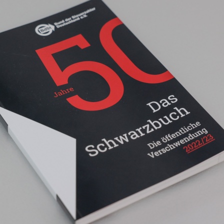 Das 50. Schwarzbuch "Die öffentliche Verschwendung 2022/23"