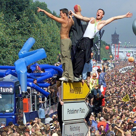 Raver auf der 13. Love Parade, 2001