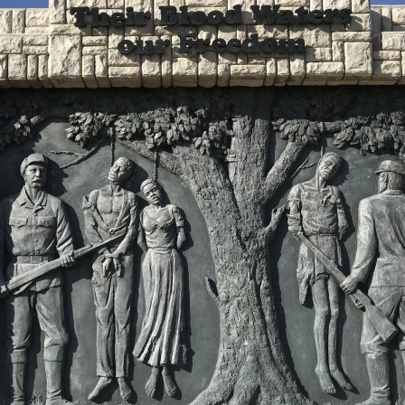 Ein Denkmal zur Erinnerung an den von deutschen Kolonialtruppen begangenen Völkermord an den Herero und Nama (etwas 1904-1907) im Zentrum der namibischen Hauptstadt Windhoek.