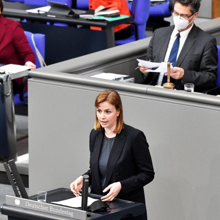 Die Abgeordnete Gyde Jensen (FDP) spricht im Bundestag.
