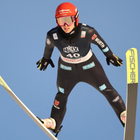 Katharina Schmid beim Skispringen in Lillehammer