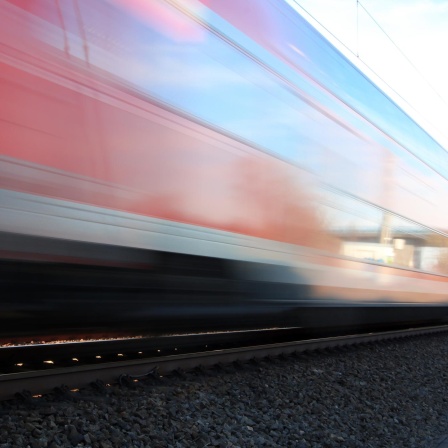 Hyperloop und Transrapid - Fernverkehrsmittel der Zukunft