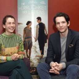 Henriette Confurius und Sabin Tambrea beim Screening des Kinofilms „Die Herrlichkeit des Lebens“ im Kino am Raschplatz in Hannover, 09.03.2024