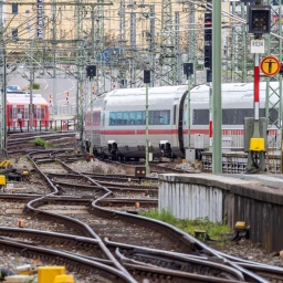 Gleise und Weichen der Deutschen Bahn