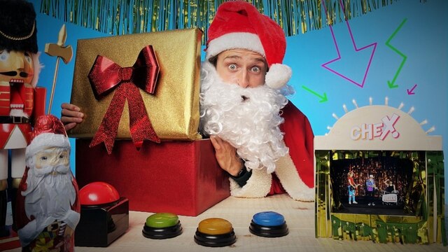 Das Weihnachtsgeheimnis | Checker Julian verleidet als Weihnachtsmann | Bild: BR | megaherz film- und fernsehen gmbh