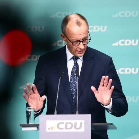 Friedrich Merz, CDU-Bundesvorsitzender und CDU/CSU-Fraktionsvorsitzender im Bundestag, spricht während einer Pressekonferenz nach der Sitzung des CDU-Vorstands.