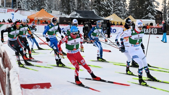 Sportschau Wintersport - Der Massenstart Der Männer In Voller Länge