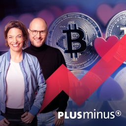 Auf dem Bild sind ein Herz und Münzen mit einem B für Bitcoin zu sehen. In dieser Podcast-Folge mit Anna Planken und David Ahlf geht es um Liebesbetrug, der zur Geldanlage in Kryptowährung verleitet. &#034;Schweine schlachten&#034; trifft es ganz gut. Nach wochenlangen Liebesbekundungen werden Opfer beim &#034;Pig Butchering&#034; irgendwann unvorsichtig. Sie investieren an Kryptobörsen. Am Ende ist das Geld einfach weg. Aber man kann sich wehren.