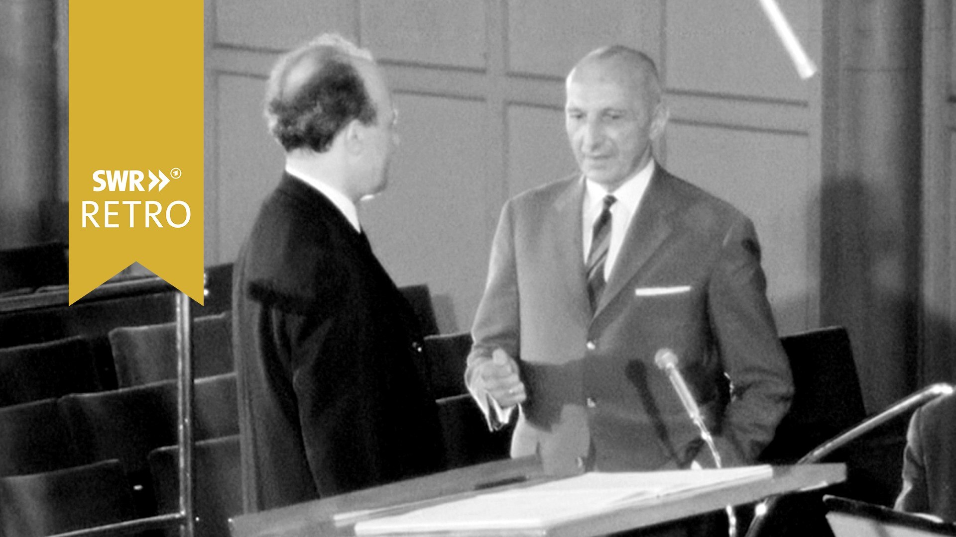 SWR Retro Abendschau Einführung des neuen SWFChefdirigenten Ernest