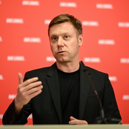 Martin Schirdewan, Vorsitzender der Partei Die Linke, spricht bei einer Pressekonferenz