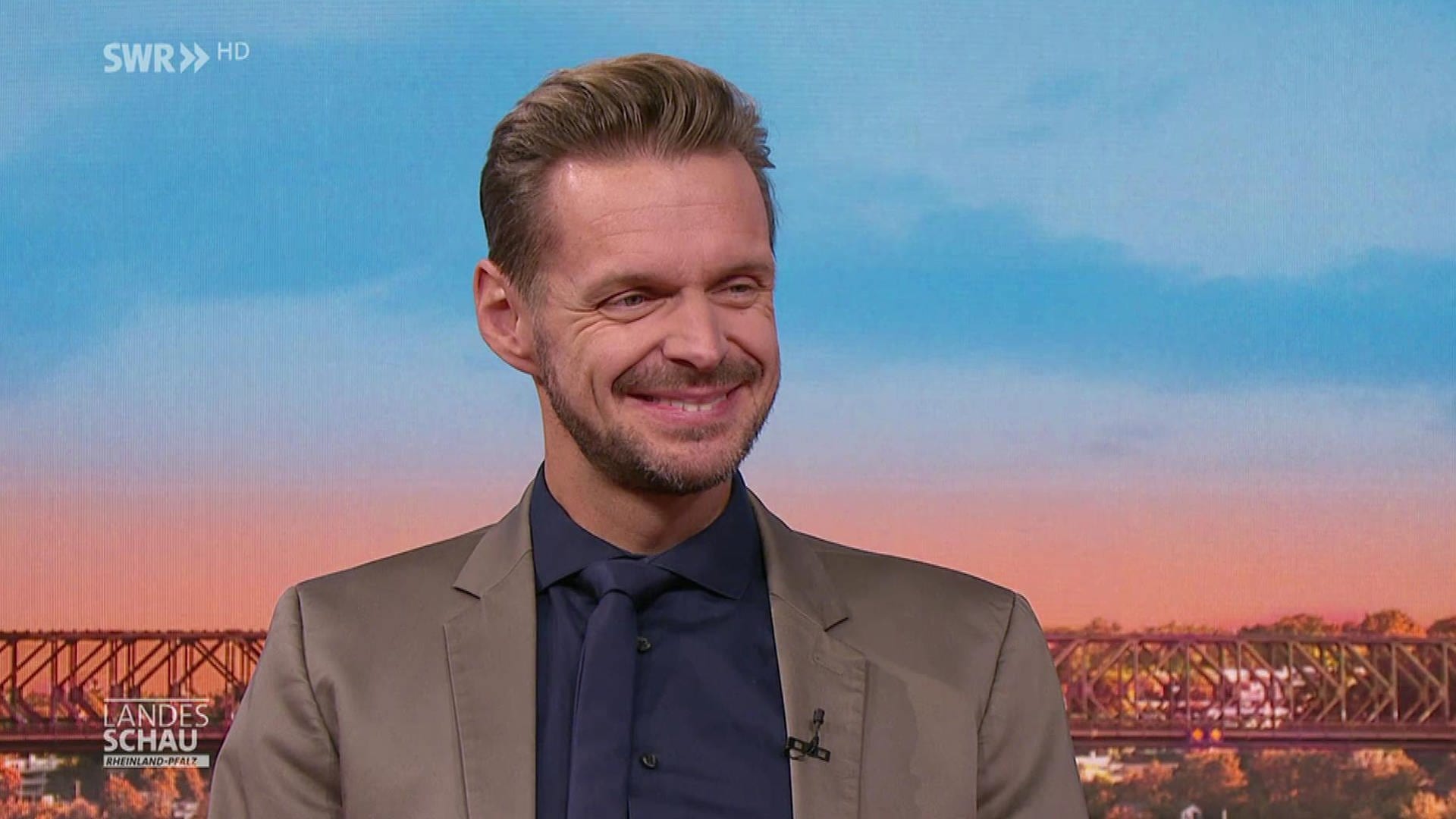 45+ Florian Schröder Gärtner, Florian schröder stellte 2023 einen