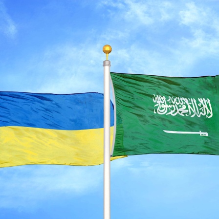 Fahnen Ukraine Saudi-Arabien