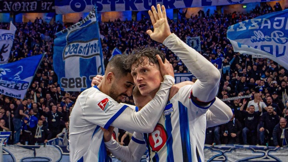 Sportschau Bundesliga - Hertha Gewinnt Spektakel Gegen Magdeburg