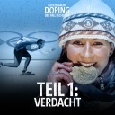 Collage: Claudia Pechstein beißt auf eine Goldmedaille, läuft auf Schlittschuhen bei Olympia übers Eis, darauf der Titel: "Teil 1: Verdacht".