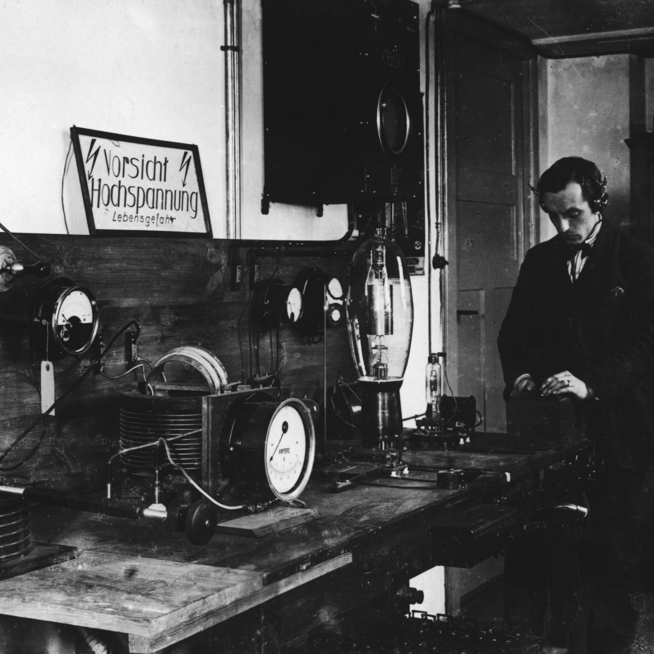 Kalenderblatt Deutschlandfunk · Radiogeschichte Die Geburtsstunde