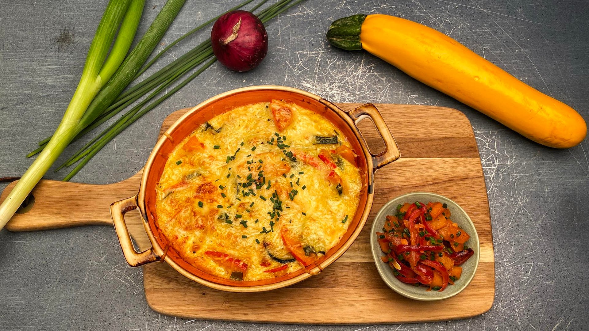 Kaffee oder Tee KürbisZucchiniAuflauf mit ApfelChutney ARD Mediathek