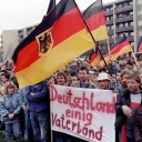 "Ostdeutsch sein ist ein Erfahrungsraum." | Ilka-Sascha Kowalczuk erforscht den Prozess der Deutschen Wiedervereinigung