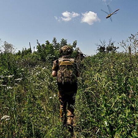 Ein ukrainischer Soldat bei der Gegenoffensive gegen Russland im Ort Nowodarjewka