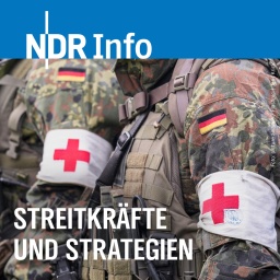 Mehrere Bundeswehr-Soldaten tragen die Armbinde vom Roten Kreuz.