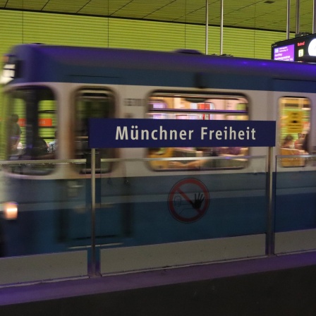 Münchner Freiheit - U-Bahn-Haltestelle